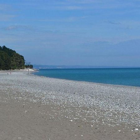 Sea breeze Ξενοδοχείο Tsandrypsh Εξωτερικό φωτογραφία